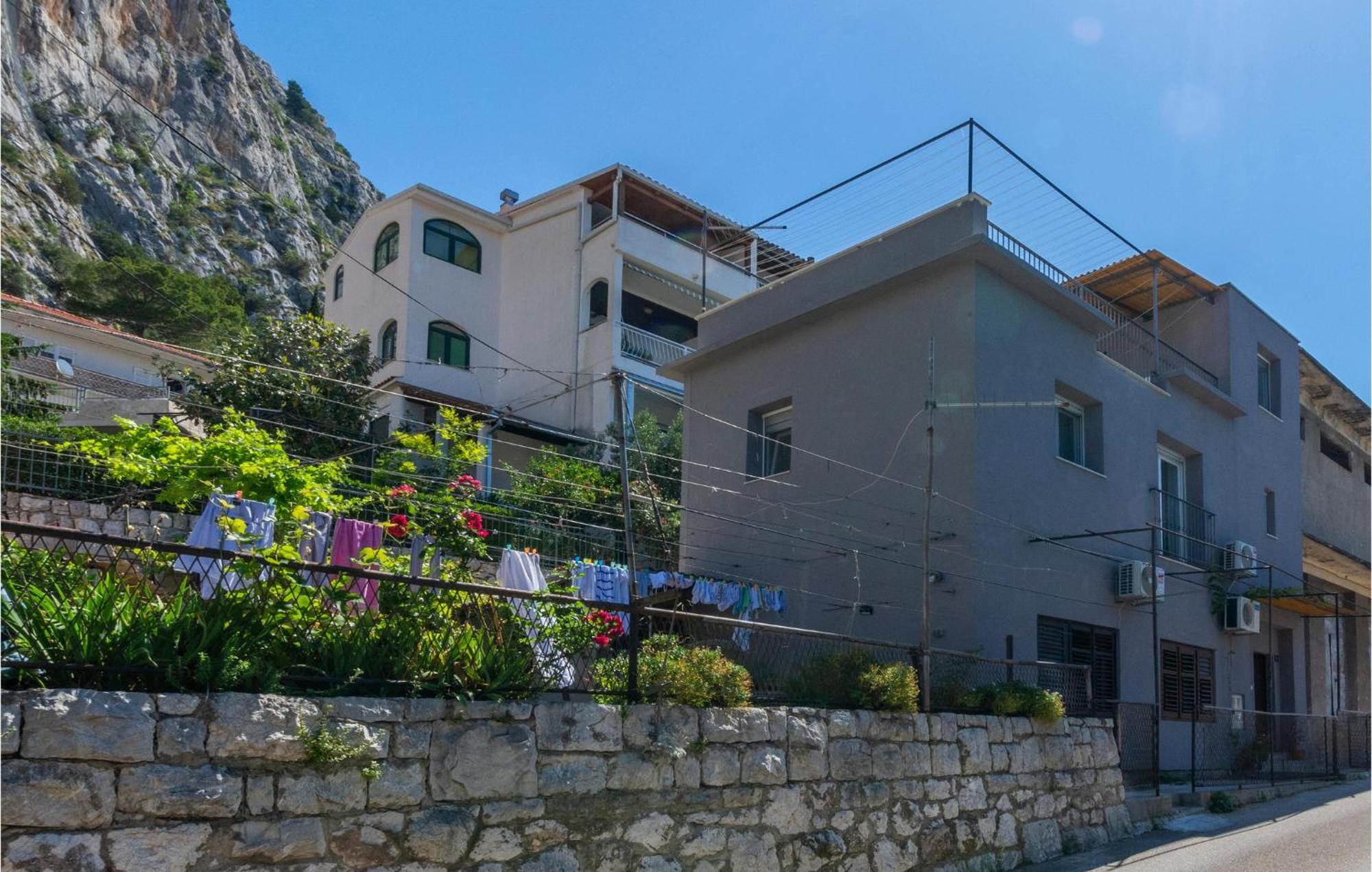 Gorgeous Apartment In Omis With Kitchen Omiš Exterior foto