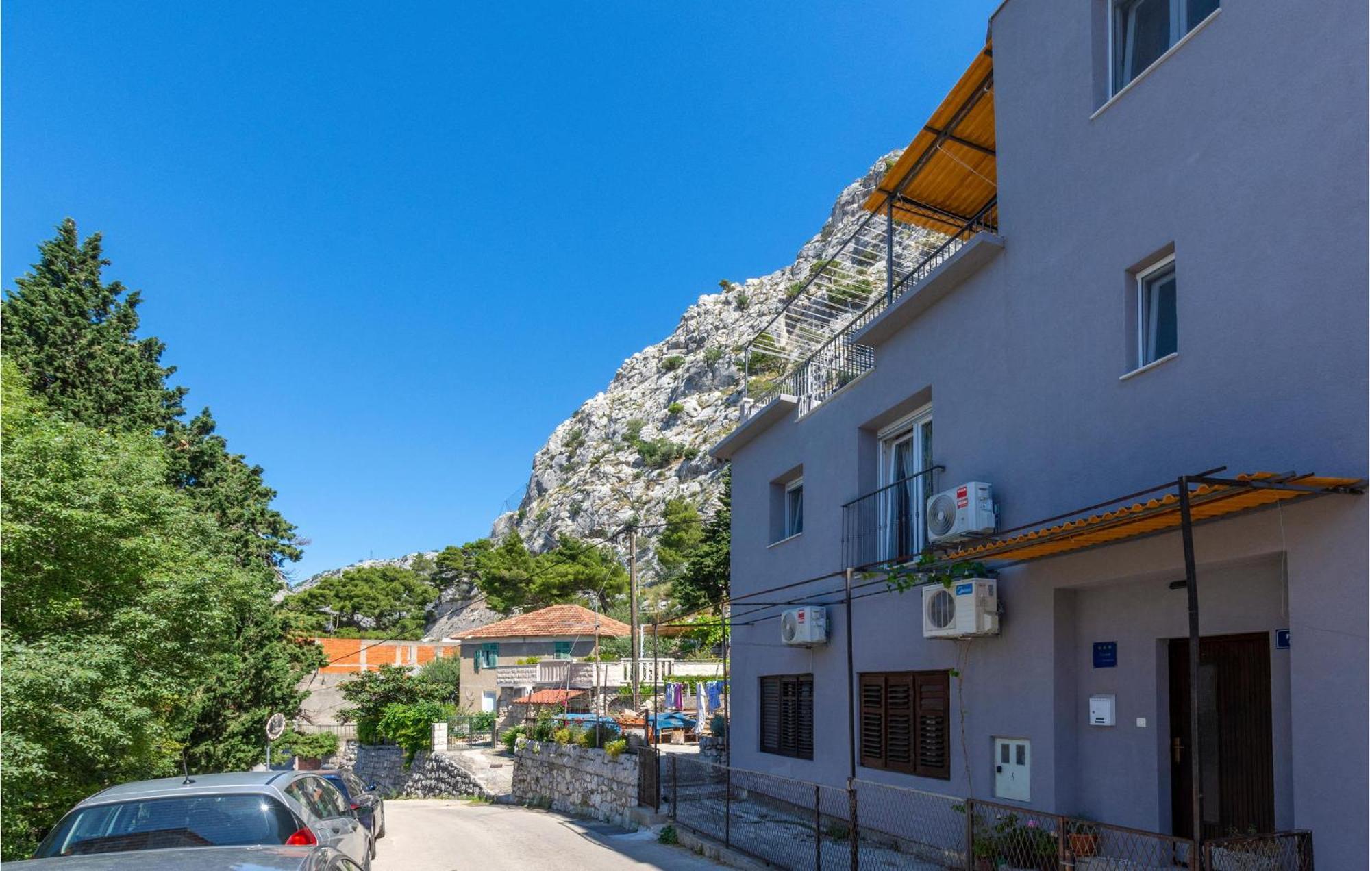 Gorgeous Apartment In Omis With Kitchen Omiš Exterior foto